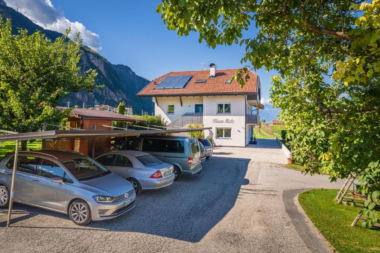 Bed & Breakfast Haus Stolz *